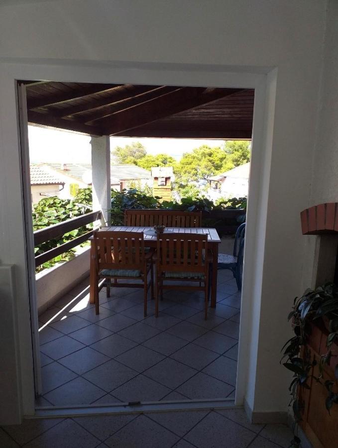 Apartmani Tina Jelsa  Exterior photo